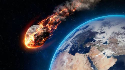 К Земле стремительно приближается 250 метровый астероид