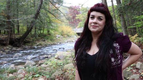 Julia «Dark Rose» Caples себя называет реальным вампиром